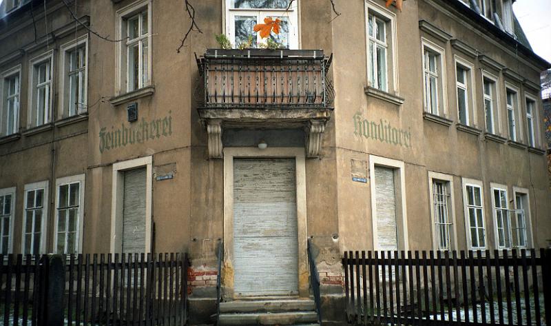 Dresden-Blasewitz, Lene-Glatzer-Str.-Ecke Kyffhäuser Str., 5.11.1995.jpg